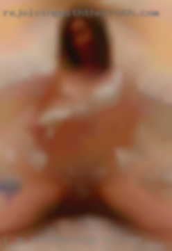 I am a successful Northborough, MA nude professional woman.
